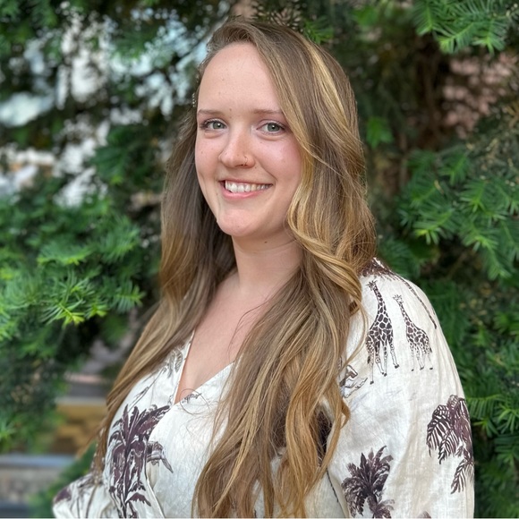 Meet your Posher, Krissy - Picture 3 of 7